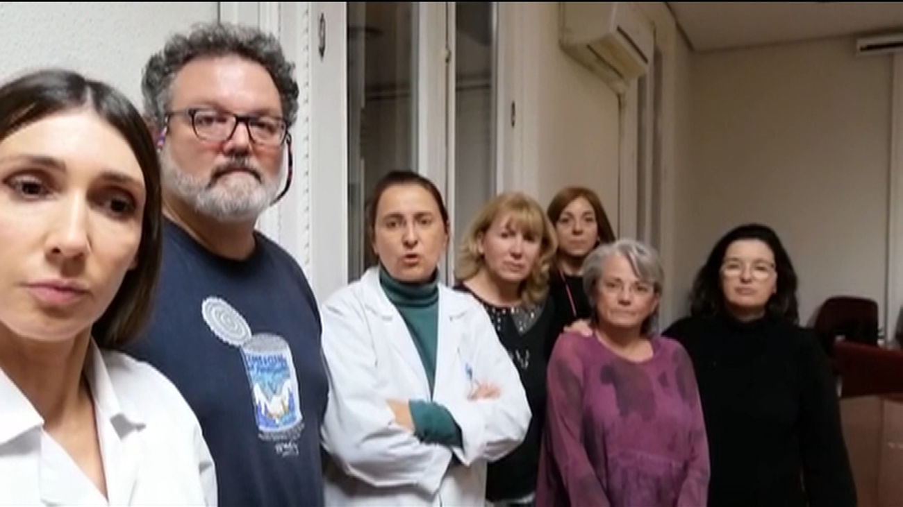 Amyts mantiene su encierro en el Sermas: "Escudero debería estar aquí negociando"