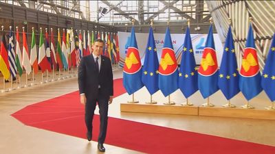 Sánchez acusa a PP y Vox de urdir un "complot" para "amordazar" el Parlamento