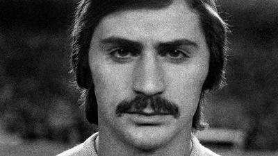 Miguel Angel, mítico portero del Real Madrid, anuncia que padece ELA