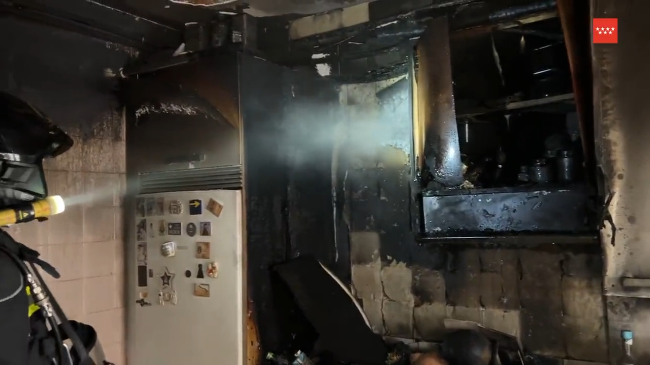 Susto en Móstoles: un incendio destruye la cocina de una vivienda sin causar heridos