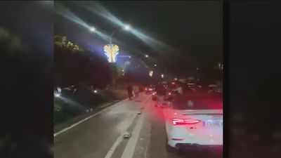 Hartos en Rivas por el polémico carril bici que provoca atascos monumentales