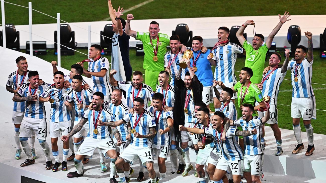 Argentina levanta la Copa del Mundo