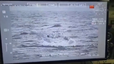 Al menos 33 desaparecidos al naufragar un barco de la Marina tailandesa