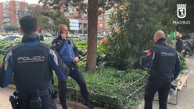 Un peluquero ha sido apuñalado 8 veces por su compañero de trabajo en El Pilar