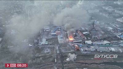 Rusia ataca Kiev y amenaza con una larga guerra