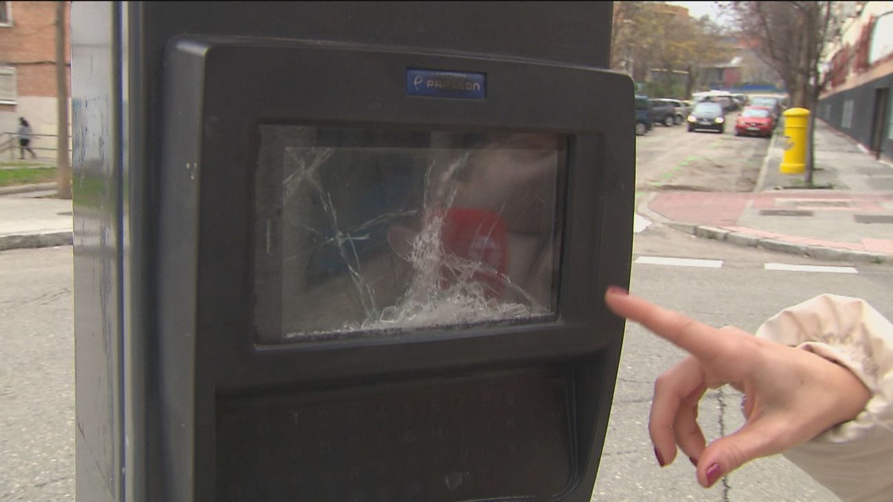 Aparece parquímetros vandalizados en el Alto de Extremadura y Ciudad Lineal