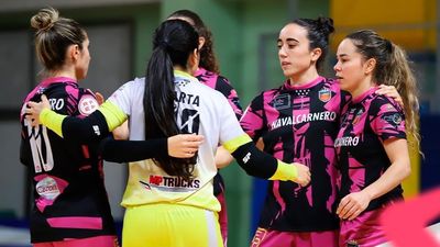 El Futsi Atlético Navalcarnero comienza con goleada la European Women's Futsal