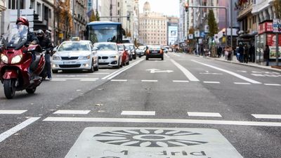 Madrid aprueba que los vehículos de mercancías con etiqueta B accedan al distrito de Centro durante 2023