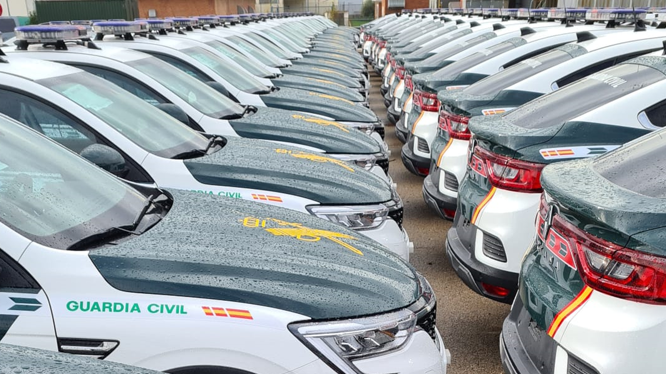 Vehículos entregados a la Guardia Civil en Alcalá de Henares