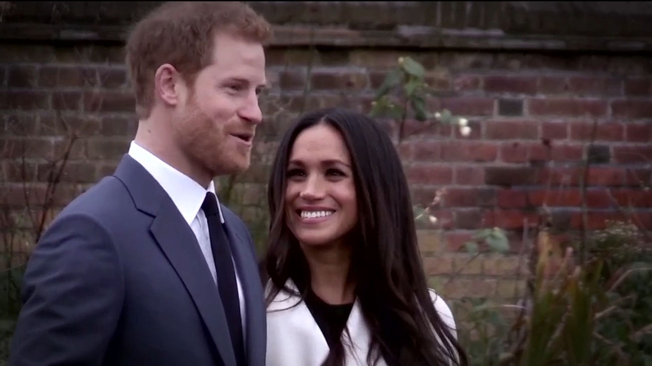 Carlos III invita a Harry y a Meghan a su coronación a pesar de la polémica desatada por el documental