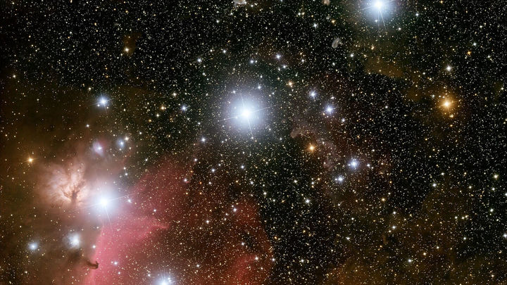 Cinturón de Orión con Alnitak, Alnilam y Mintaka (de izquierda a derecha) / WIKIPEDIA | Astrowicht