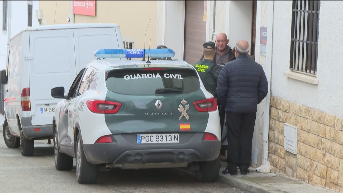 Dos delincuentes atracan un estanco a punta de pistola en Pezuela de las Torres