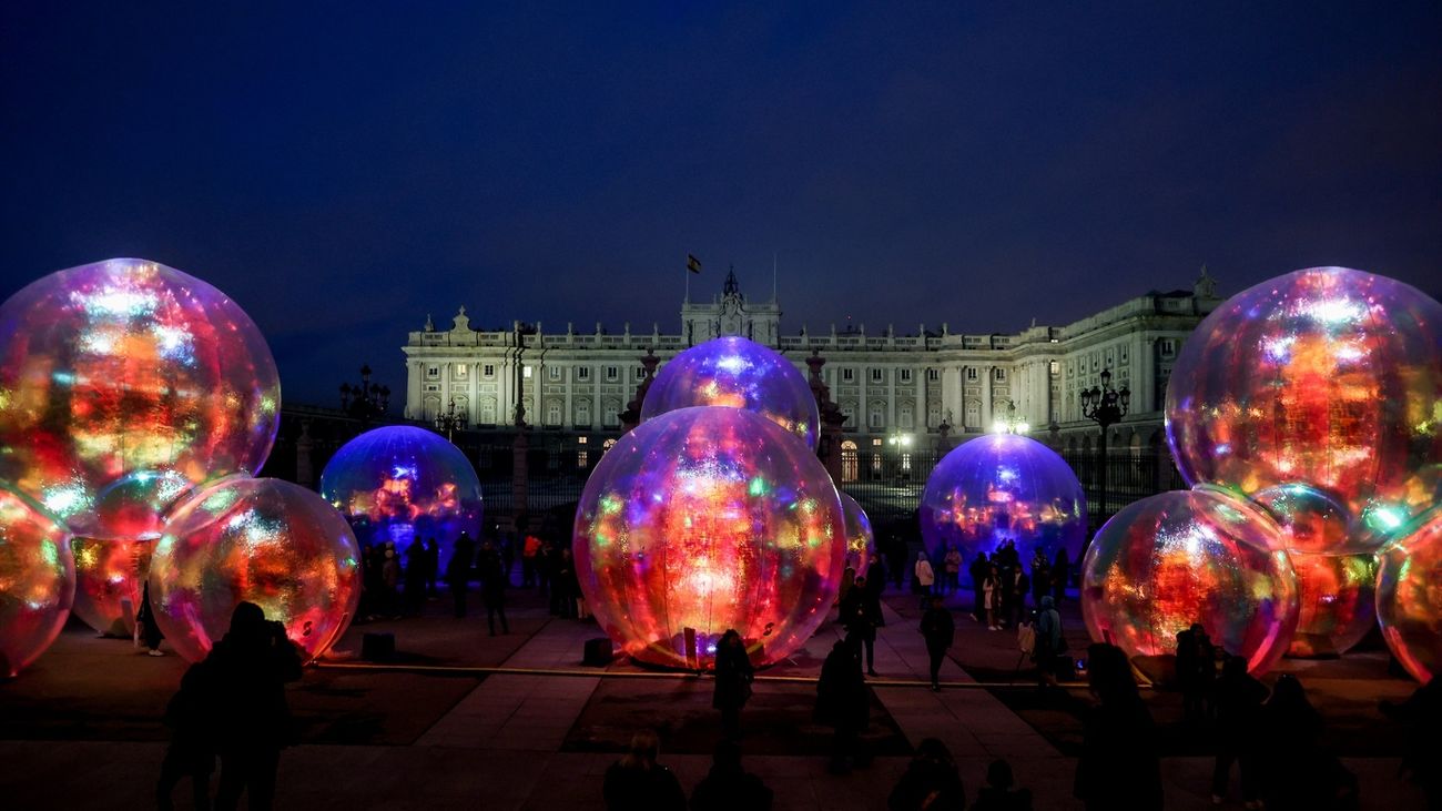 'Evanescent' llena de luz y sonido la Plaza de la Armería de Madrid