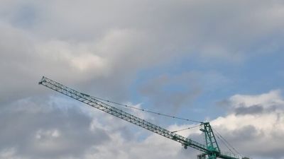 Un curso de operador grúa, impartido en Paracuellos del Jarama, garantiza un 90% de empleo a sus alumnos