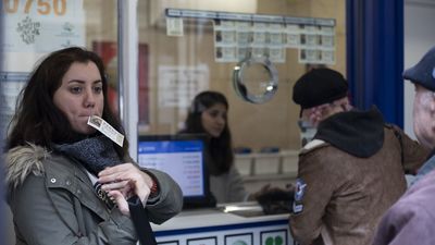 Si te tocan menos de 2.000 euros en la Lotería de Navidad puedes cobrarlos esta misma tarde (incluso por Bizum)