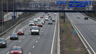 Tráfico fluido y sin incidencias en las carreteras españolas en la mañana de Nochebuena