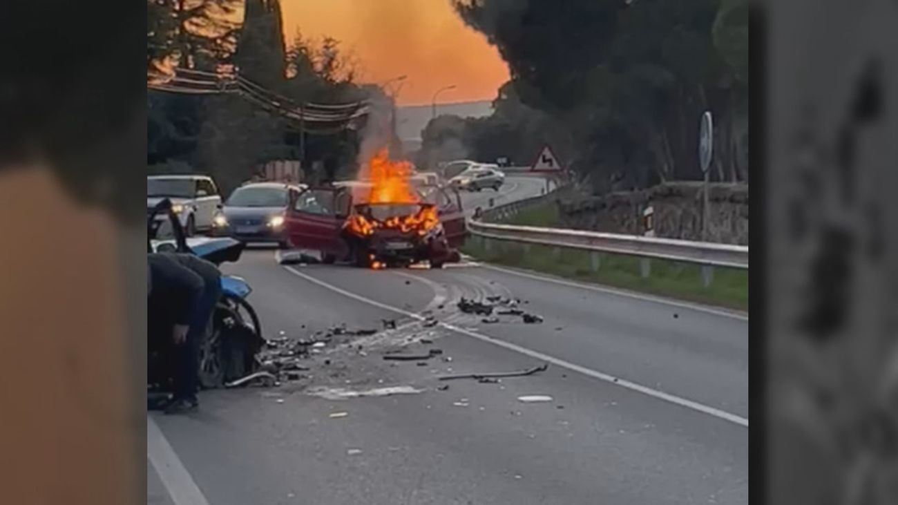 Se busca al conductor del Mercedes azul que huyó tras provocar un brutal accidente en la M-510