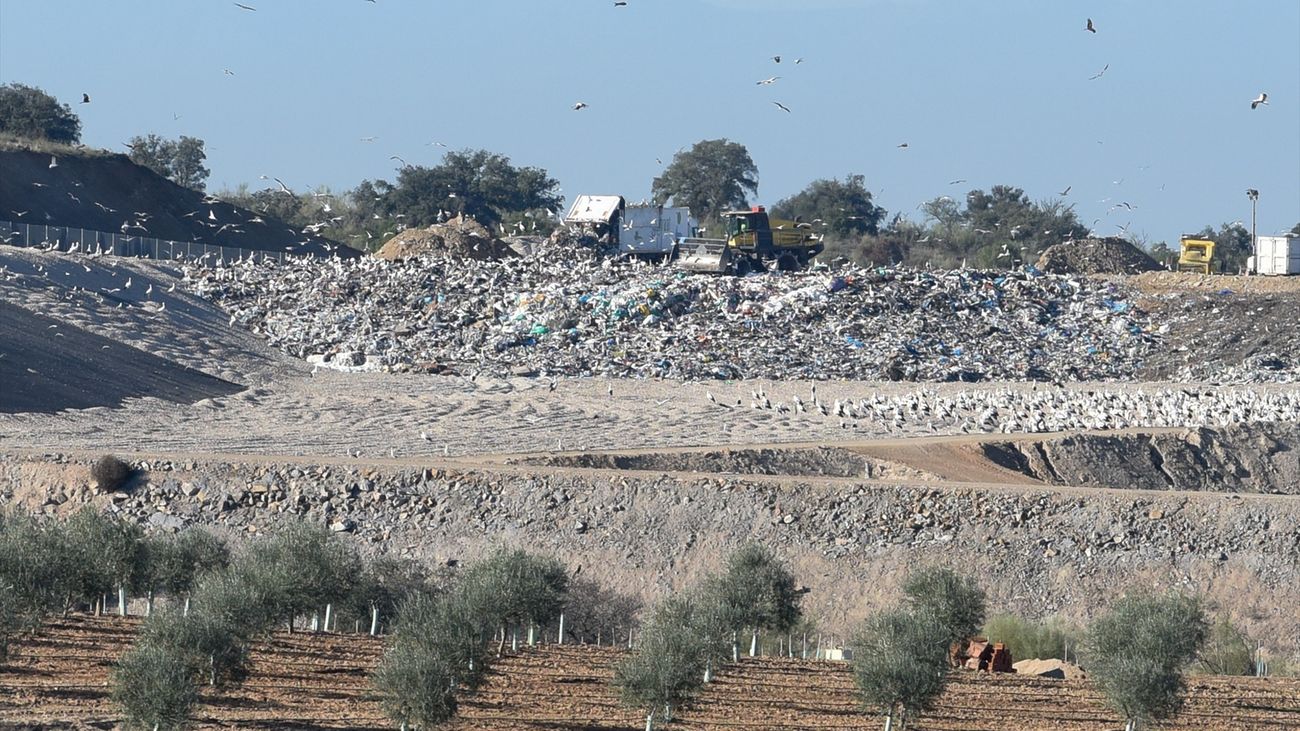 Termina sin éxito el primer día de búsqueda de Ángel en el vertedero de Toledo