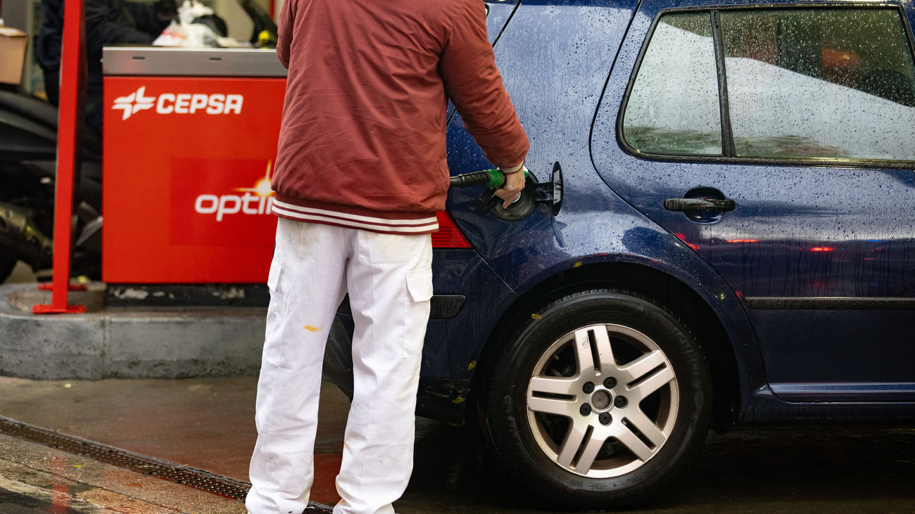 Las Estaciones de Servicio denuncian que no han recibido información del Gobierno sobre cómo se va a aplicar el descuento desde enero