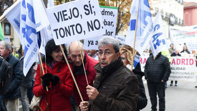 La generación del 'Baby boom' se jubila en 2023 tensionando el gasto en pensiones al menos hasta 2050
