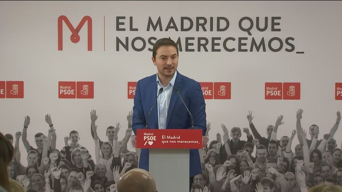 Lobato califica el  año del  Gobierno de Ayuso como el del "conformismo" y el del "enfrentamiento"