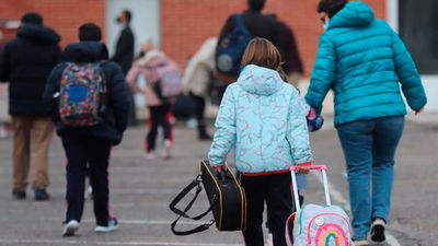 El Gobierno advierte a los colegios concertados de que "en ningún  caso" podrán cobrar a familias por enseñanzas obligatorias