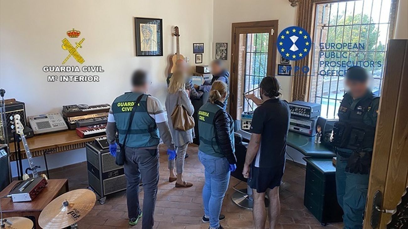 La Guardia Civil registra una empresa  en una operación contra el fraude de IVA en Europa