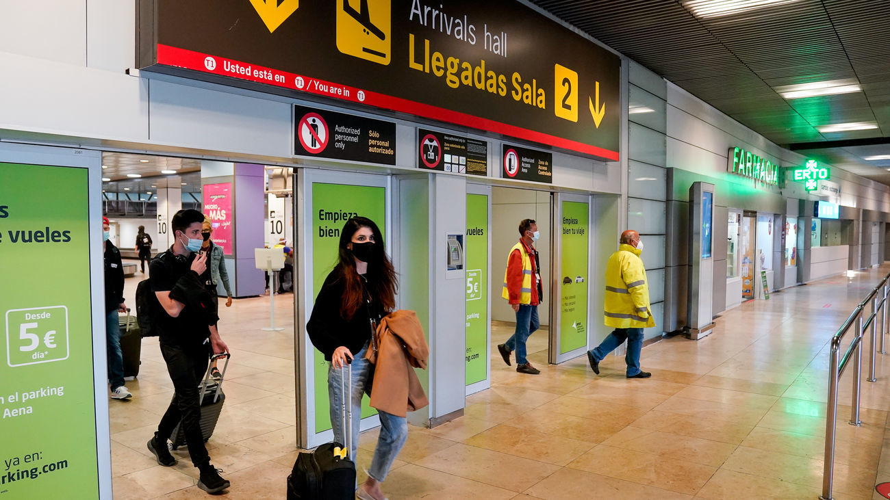 Escudero pide al Gobierno “intensificar” los controles en Barajas ante la explosión de coronavirus en China