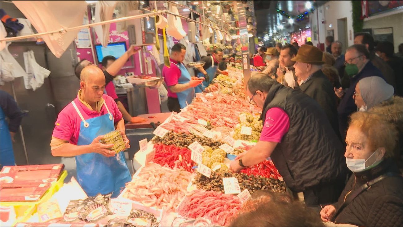 Día de últimas compras y de gran actividad en los mercados
