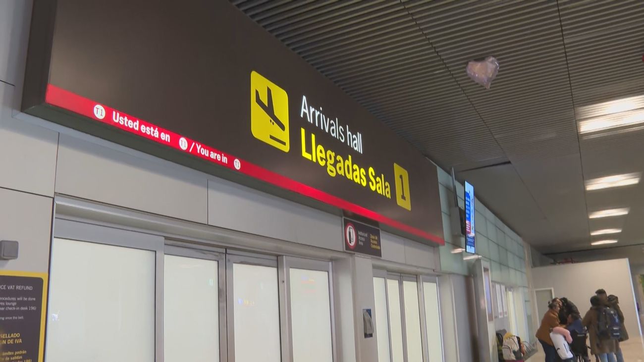 Terminal de llegadas en el aeropuerto de Barajas