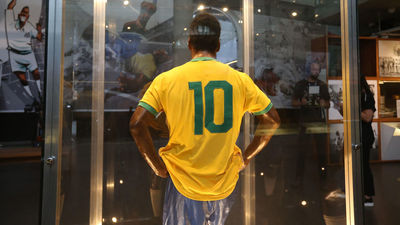 Pelé, la carrera inigualable del eterno '10'