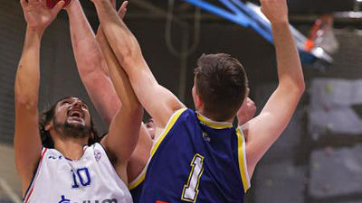 La Copa VIPS del baloncesto madrileño se estrena en Tres Cantos