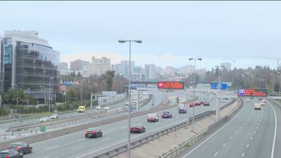 Primer día laborable en el que los turismos A no empadronados en Madrid no pueden entrar en la M-30