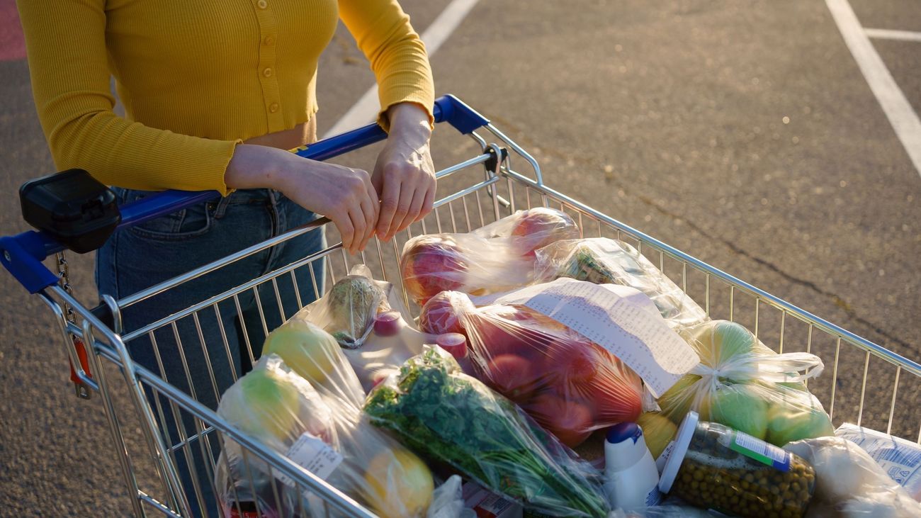 Llegan los límites al plástico en supermercados, comercios, eventos y restaurantes