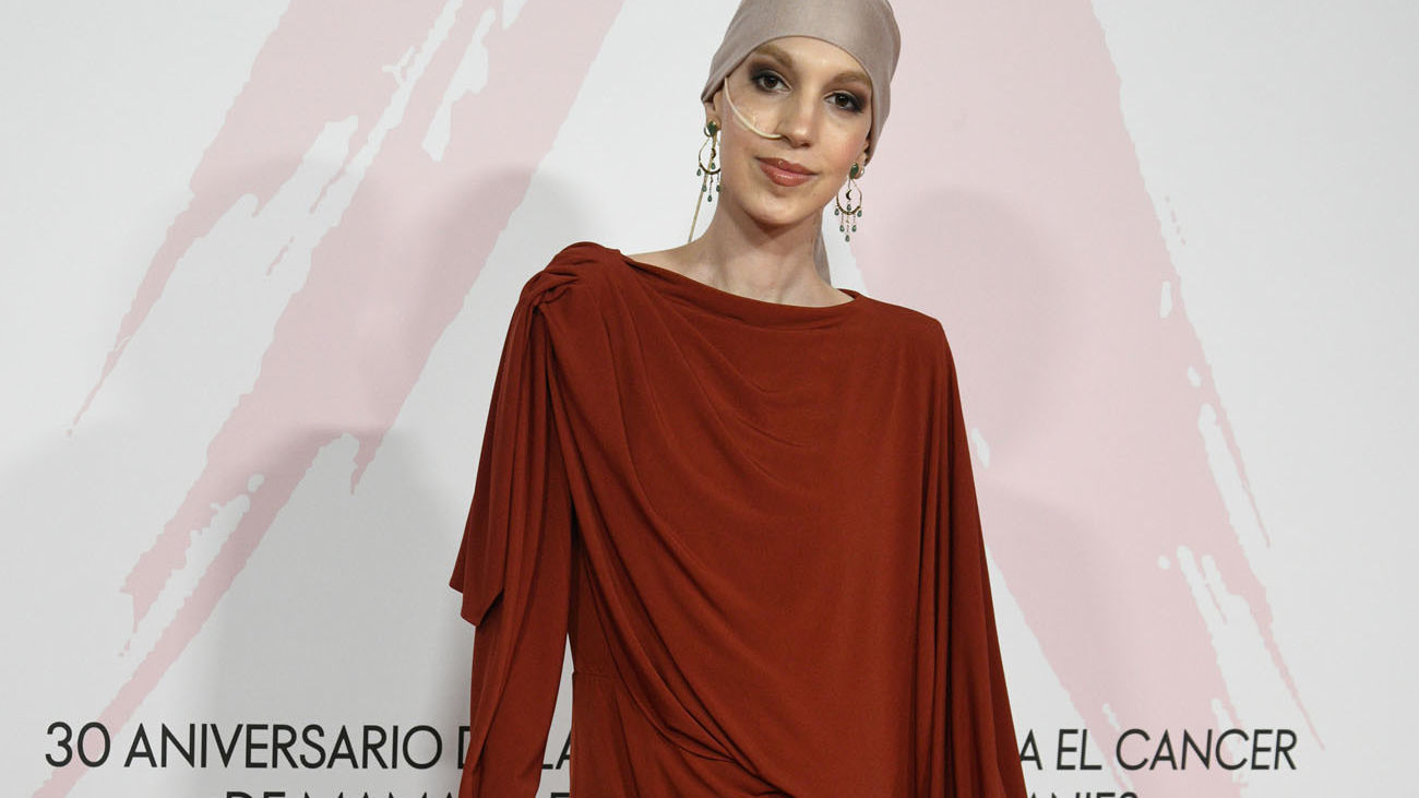 Muere la influencer Elena Huelva que padecía Sarcoma de Ewing