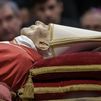 135.000 personas acuden a la capilla ardiente de Benedicto XVI en los dos primeros días de velatorio