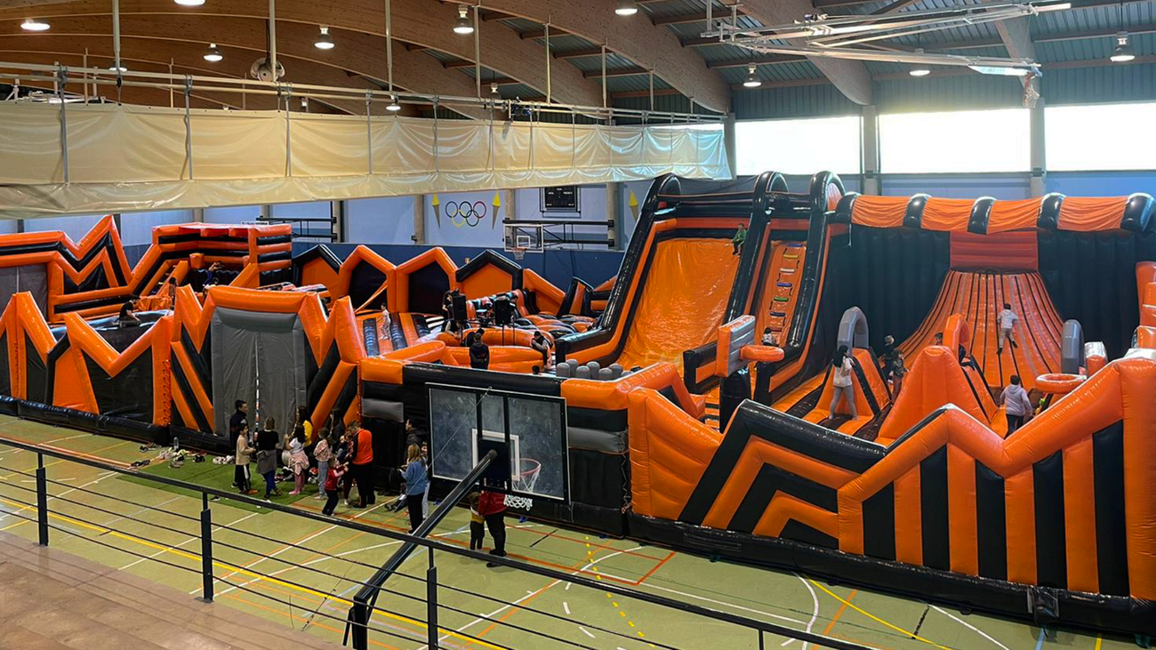 Vuelve a Ciempozuelos los hinchables 'Ninja Warrior' por Navidad