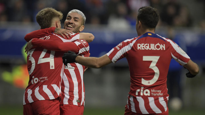 Pablo Barrios, Correa y Reguilón / EFE