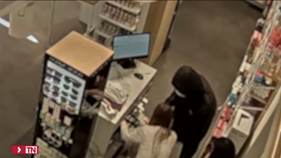 Detienen 'in fraganti' en Parla a un atracador de farmacias