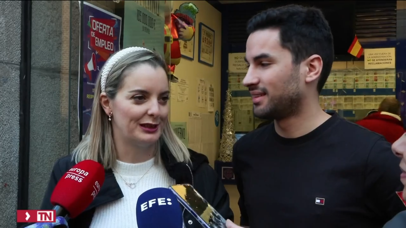 Cava, roscón y bombones para celebrar el segundo premio de El Niño en Madrid