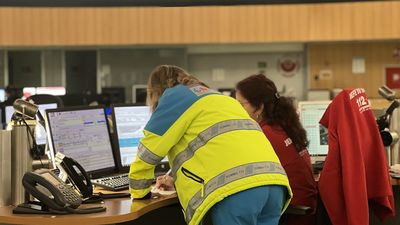 Un motorista de 20 años, herido muy grave al salirse de la vía en la M-219, en Nuevo Baztán