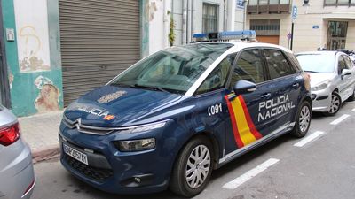 Un muerto y una herida al ser apuñalados por un compañero de piso en Fuengirola