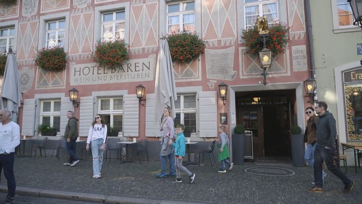 Hotel Baren / Redacción