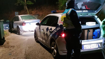 La Policía localiza en la calle a un hombre borracho  tratando de darle el biberón a un bebé de 26 días