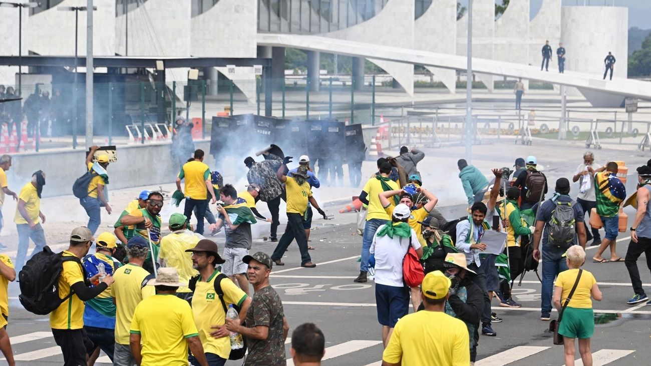 Condena unánime en España al asalto al Congreso de Brasil