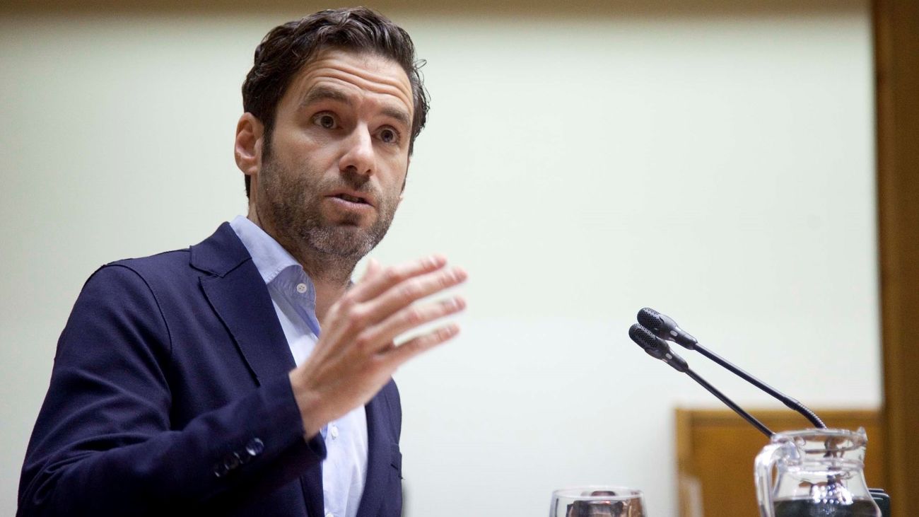 Borja Semper: “La moción de censura de Vox favorece al PSOE”