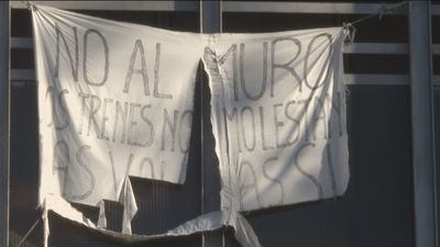 Vecinos del entorno de Atocha no quieren las pantallas acústicas que puso Adif