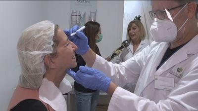 Los retoques estéticos son una nueva moda, el 40% de los españoles ha recurrido a ellos