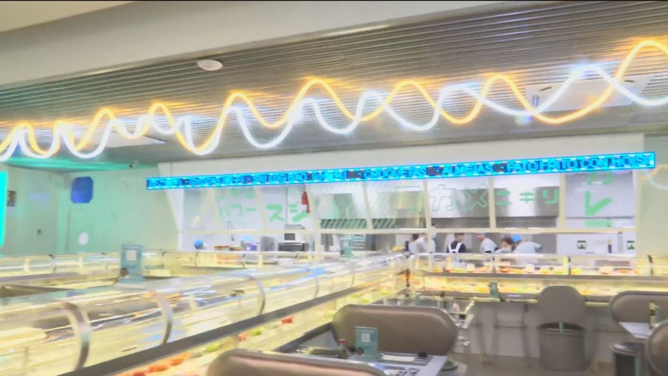 Un kaiten sushi en Madrid ambientado en el espacio