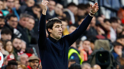 Iraola: "Al equipo le siento mejor, que no cambia tanto en casa o fuera"